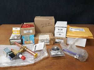 lot 1990 image: Lot of Assorted HVAC Parts