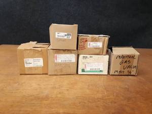 lot 2022 image: Lot of (6) Gas Valves