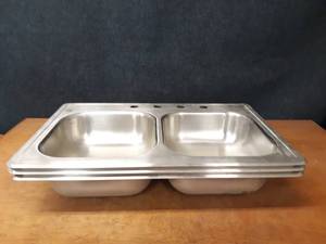 lot 2029 image: Lot of (3) Stainless Steel Kitchen Sinks -33 x 22 Each