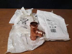 lot 2061 image: NIBCO PressSystem Copper Fittings - (8) 1-12 x 1-12 x 1-14 Reducing Tees