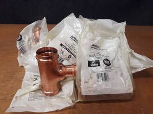 lot 2065 image: NIBCO PressSystem Copper Fittings - (8) 2 x 2 x 1-14 Reducing Tees