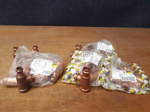 lot 2078 image: VIEGA ProPress Copper Fittings - (16) 1 x 34 x 34, (8) 1 x 12 x 34 Reducing Tees