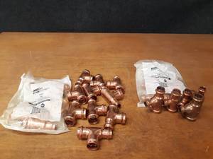 lot 2080 image: NIBCO PressSystem Copper Fittings - (10) 1 x 34 x 12, (10) 1 x 34 x 1, (5) 1 x 34 x 34  Reducing Tees