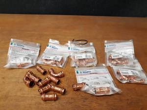 lot 2184 image: Large Lot of CONEX Refrigeration 38, 58 & 34 Copper Press Fittings