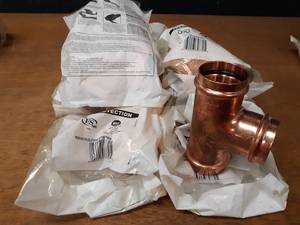 lot 2207 image: NIBCO PressSystem Copper Fittings - (6) 2 x 2 x 2 Tees