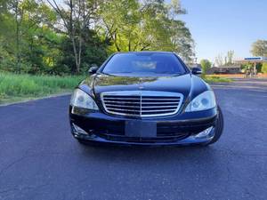 lot 1 image: 2008 Mercedes-Benz S550 4Matic