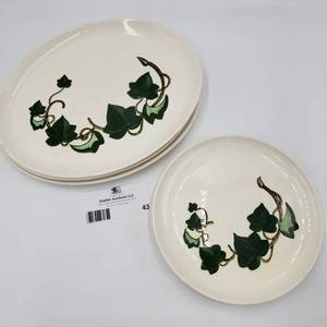 lot 43 image: Rare 1940s California Ivy Dishes by Metlox - Poppytrail - Vernon