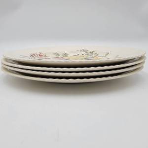 lot 47 image: Vintage Garden Bouquet Windsorware Dishes - Service for 4