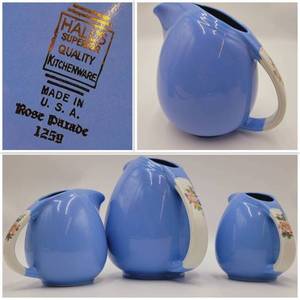 lot 29 image: 1940s Hall China Company Rose Parade Cadet Blue Pitcher Set- 3 small Pitchers