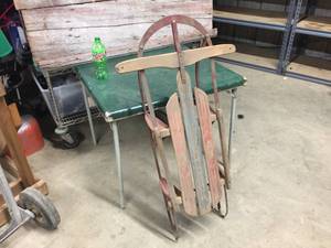 lot 4 image: Vintage Royal Racer Snow Sled