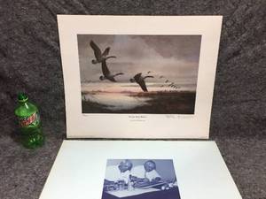 lot 80 image: Les Kouba - Bud Grant Lac Qui Parle Honkers Double Signed & Numbered Unframed Wildlife Print