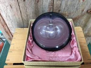 lot 88 image: Vintage Art Glass Wall VaseSconce - Original Box