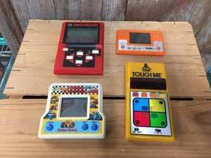 lot 99 image: Vintage Handheld Electronic Games