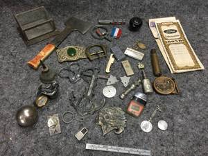 lot 122 image: Vintage Metal Collectables - Lighters - Belt Buckles - Automotive