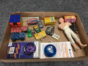 lot 123 image: Classic Collectable Cars, Yo-yos, Toys