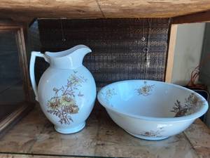 Vintage Oxeye Daisy Bowl & Pitcher