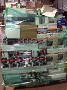 lot 36 image: Large of assorted plumbing items not used see pictures