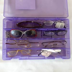 lot 312 image: Compartmentalized divider filled wi...