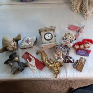 lot 317 image: Box lot of multiple decorative boxe...