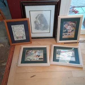 lot 356 image: Lot of wall dcor including innoce...