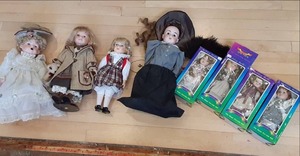 lot 362 image: 8 Porcelain dolls, 4 of which were ...