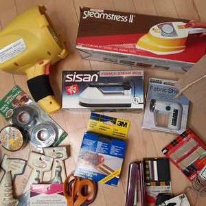 lot 373 image: Lots of household goodies. Measurin...