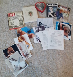 lot 413 image: Highly Collectible Vintage Signed N...