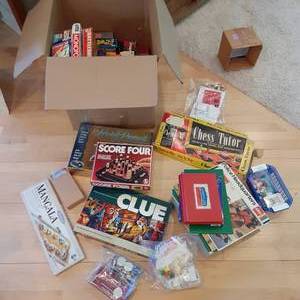 lot 428 image: Large lot of Vintage Board games, C...