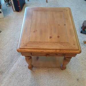 lot 430 image: Heavy Duty Wood Side Table with drawer