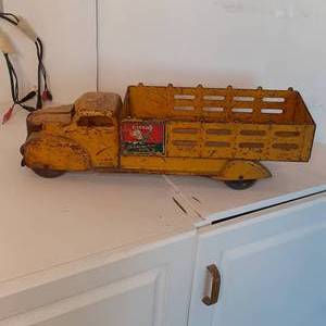 lot 448 image: Antique Metal Coca-Cola Truck (with...
