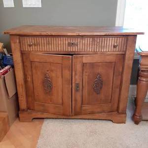 lot 461 image: Vintage Wooden Buffet Serving Table...