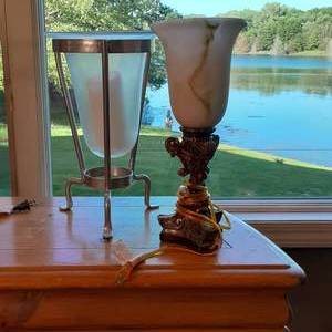 lot 475 image: Decorative Hurricane shade lamp and...