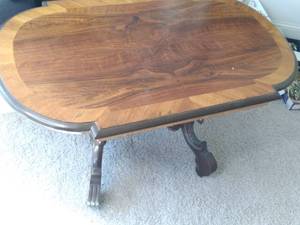 lot 20 image: Decorative Table 44 X 26.25 X 24...