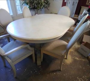 lot 46 image: Dining Room Table With 6 Chairs (Le...