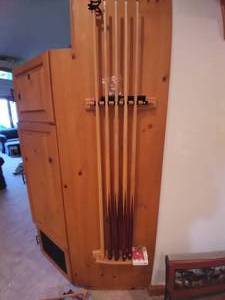 lot 77 image: 5 Pool Cues, Cue Holder, Chalk & Mo...