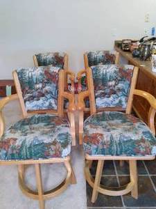 lot 82 image: (4) Upholstered Swivel CounterBar ...