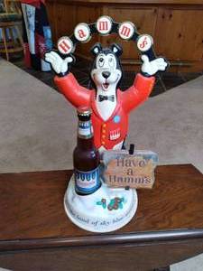 lot 85 image: Vintage Hamms Bear Display With Em...