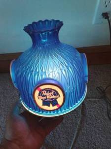 lot 99 image: Vintage Lighted Pabst Blue Ribbon B...