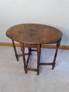 lot 124 image: Vintage Drop Down Table Good Shape...