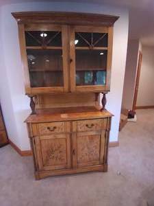 lot 131 image: Antique Wood Hutch Excellent Condi...