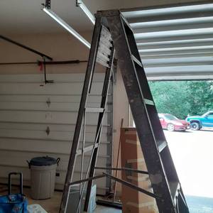 lot 518 image: 8 Metal A-Frame Folding Ladder...