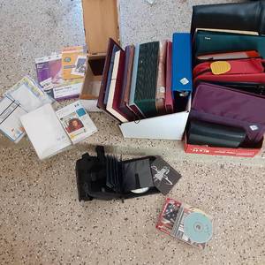 lot 528 image: Lot of 3-Ring Binders, Expanding Fi...