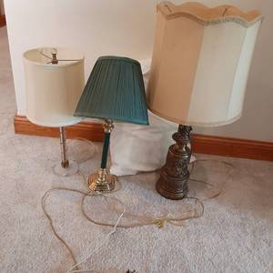 lot 481 image: Set of 3 Table Lamps and a Standard...