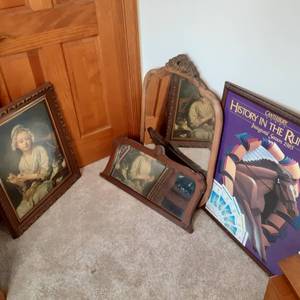 lot 488 image: Wall Dcor lot of 2 Vintage Mirror...
