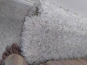 lot 186 image: Shag Style Rug 6 Wide...