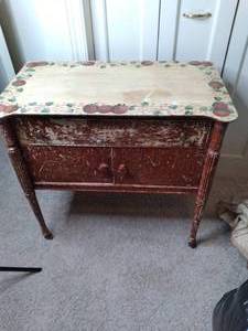 lot 200 image: Antique Dresser On Wheels See Phot...