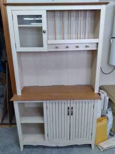 lot 234 image: Vintage Hutch 2 Sections (43 X 16....