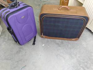 lot 240 image: Vercli Suitcase (28 X 23) Has Key...