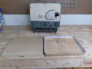 lot 247 image: Kodak Brownie 500 Movie Projector (...