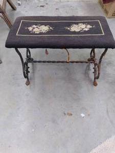 lot 264 image: Antique Wrought Iron Stool 24.5 X ...